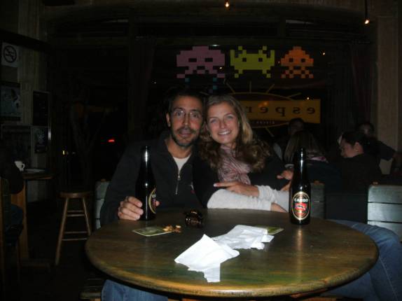 Balada no bar Esperanto, na Cidade da Guatemala, capital do país